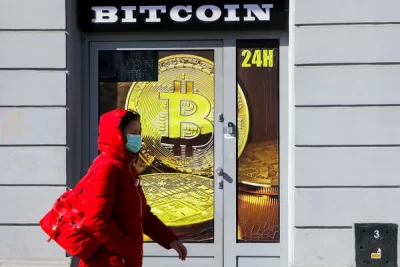 Bitcoin crashed with a bang, panic and sell-offs in the markets